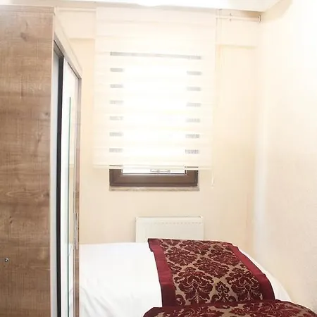 Nurcem Apart شقة